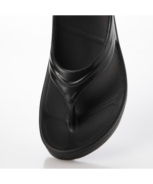 EVOL（イーボル）の「【EVOL】軽量厚底ソフトトングリカバリーサンダル IU5152（サンダル・レディース・ブラック/ベージュ・S/M/L）」の7枚目の写真