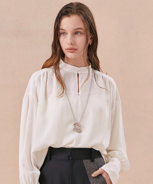 PUBLIC TOKYO（パブリックトウキョウ）の「【大阪府産】【ニッケルフリー】スゥエルカーブモチーフネックレス（ネックレス・レディース・シルバー・FREE）」の2枚目の写真