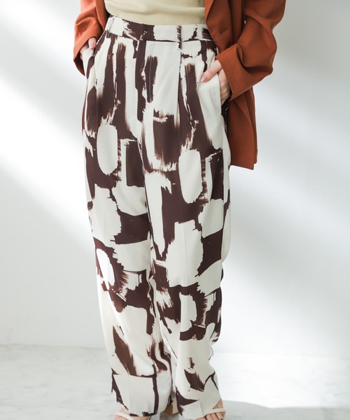 SENSE OF PLACE by URBAN RESEARCH(センスオブプレイスバイアーバンリサーチ)の「センタープレスストレートパンツ(その他パンツ・レディース・イエロー系その他/ブラウン系その他/ブラック・SMALL/MEDIUM)」の7枚目の写真