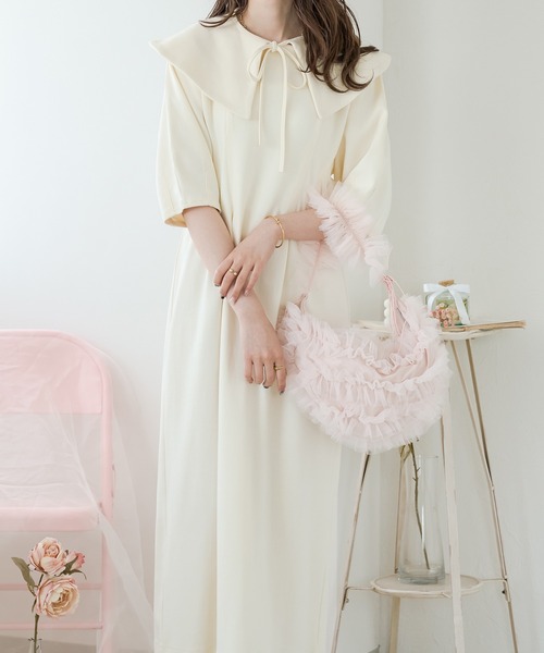 Ambre Neige（アンブルネージュ）の「ケープ付きフロントタック