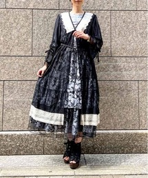 リュクスレースガウン