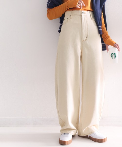 Java（ジャバ）の「《Javaジャバコラボ》ゆるっと美脚シルエット  カーブデニムパンツ（デニムパンツ・レディース・ナチュラル/ブルー・XX-LARGE/MEDIUM/LARGE/X-LARGE）」の8枚目の写真