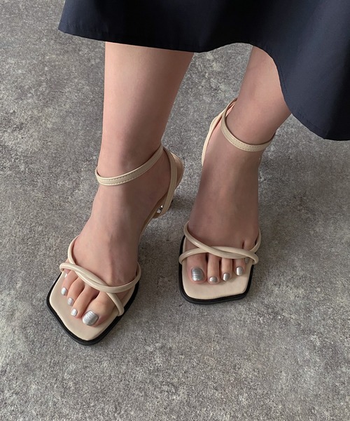 Riberry（リベリー）の「ストラップヒールサンダル（サンダル・レディース・ブラック/ベージュ/ブラウン・MEDIUM/LARGE）」の6枚目の写真