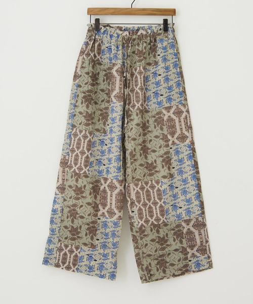 CUBE SUGAR（キューブシュガー）の「綿レーヨンボイル総柄プリントギャザーパンツ（その他パンツ・レディース・レッド/ブルー/オリーブ/カーキ・M）」の20枚目の写真