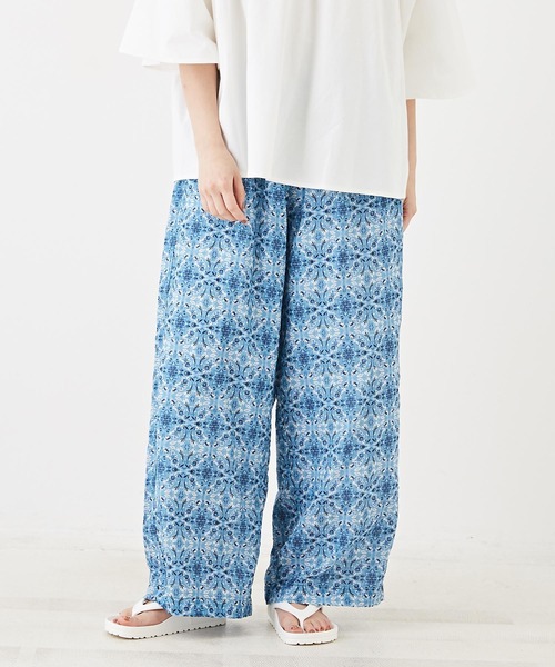 CUBE SUGAR（キューブシュガー）の「綿レーヨンボイル総柄プリントギャザーパンツ（その他パンツ・レディース・レッド/ブルー/オリーブ/カーキ・M）」の12枚目の写真