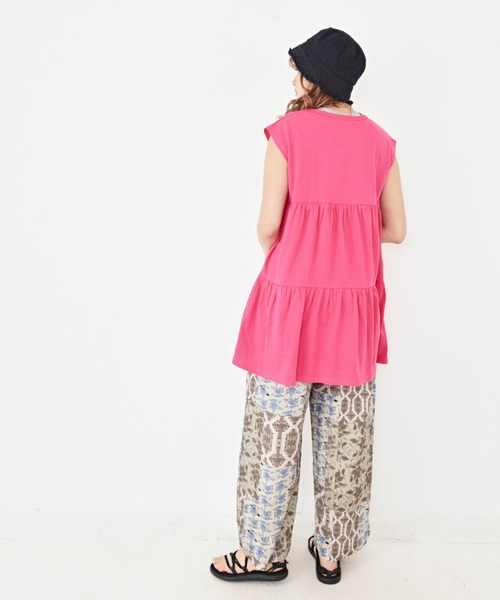 CUBE SUGAR（キューブシュガー）の「綿レーヨンボイル総柄プリントギャザーパンツ（その他パンツ・レディース・レッド/ブルー/オリーブ/カーキ・M）」の13枚目の写真