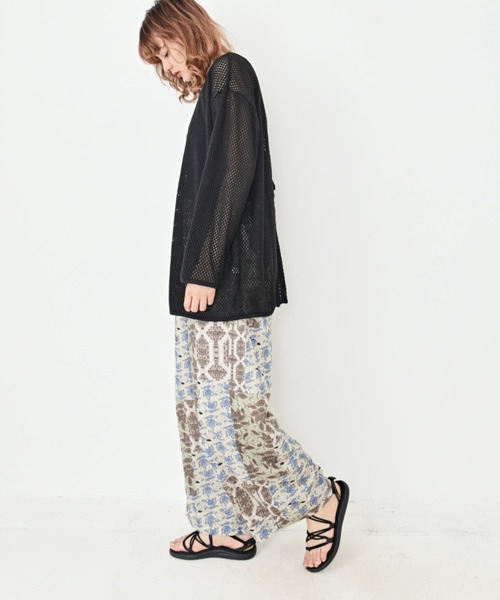 CUBE SUGAR（キューブシュガー）の「綿レーヨンボイル総柄プリントギャザーパンツ（その他パンツ・レディース・レッド/ブルー/オリーブ/カーキ・M）」の5枚目の写真