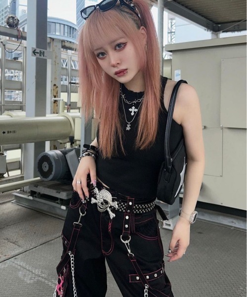 XU（エックスユー）の「韓国風ファッション XU エックスユー Shooting Star Mini Bag ミニバッグ ハンドバッグ（ハンドバッグ・メンズ・ブラック・ONE SIZE）」の13枚目の写真