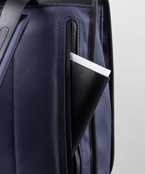 Topologie(トポロジー)の「Topologie Bags Ransel Dry Grey / Midnight(バックパック/リュック・レディース・グレー系その他・ONE SIZE)」の3枚目の写真