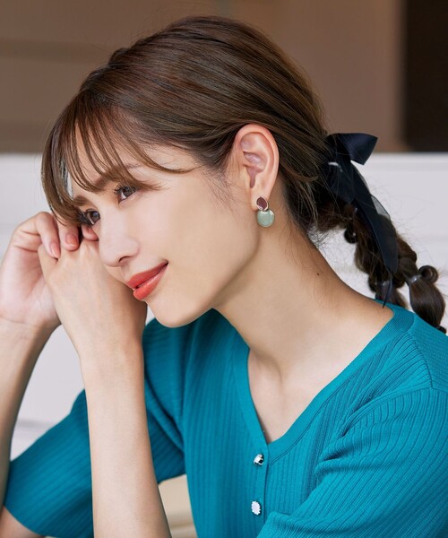 Tiaclasse(ティアクラッセ)の「2トーンピアス(ピアス(両耳用)・レディース・ホワイト系/ホワイト系1/レッド系/ネイビー系・FREE)」の10枚目の写真