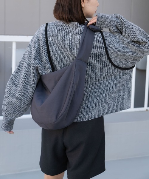 SENSE OF PLACE by URBAN RESEARCH(センスオブプレイスバイアーバンリサーチ)の「ナイロンジップショルダーバッグ(ショルダーバッグ・レディース・ブラック/アイボリー/チャコールグレー/グレー系その他・ONE)」の20枚目の写真