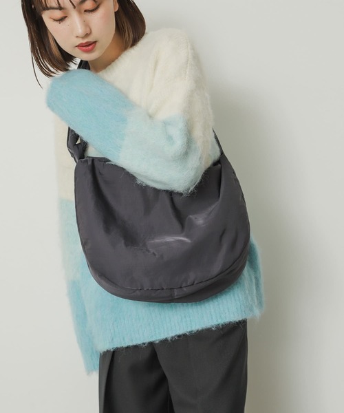 SENSE OF PLACE by URBAN RESEARCH(センスオブプレイスバイアーバンリサーチ)の「ナイロンジップショルダーバッグ(ショルダーバッグ・レディース・ブラック/アイボリー/チャコールグレー/グレー系その他・ONE)」の21枚目の写真