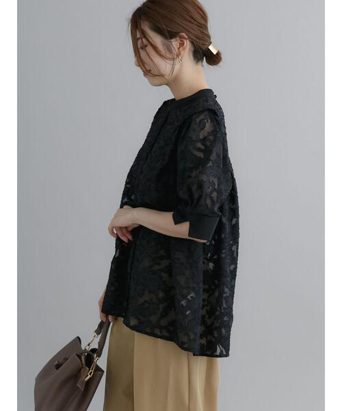 Te chichi（テチチ）の「シアージャカードブラウス（シャツ/ブラウス・レディース・ブルー/ライトベージュ/ブラック・F）」の9枚目の写真