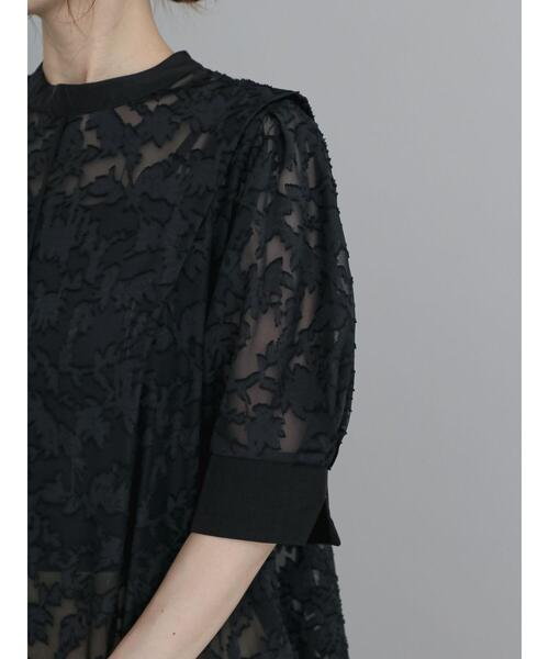 Te chichi（テチチ）の「シアージャカードブラウス（シャツ/ブラウス・レディース・ブルー/ライトベージュ/ブラック・F）」の14枚目の写真