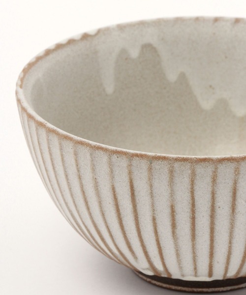 黒土とくさ茶碗 / 968303（食器）｜LAKOLE（ラコレ）のファッション