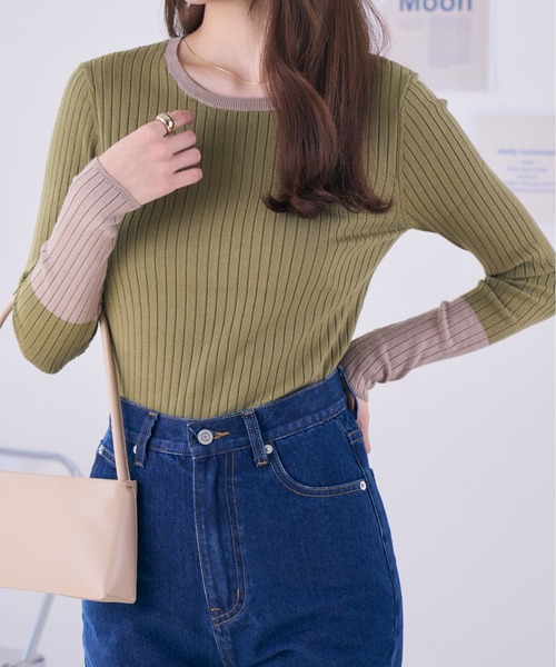 Ada.(エイダ)の「きれい目デザインでオフィスでも使える! バイカラーデザイン リブ ニット(ニット/セーター・レディース・オフホワイト/ブラック/カーキ/ベージュ・FREE)」の1枚目の写真