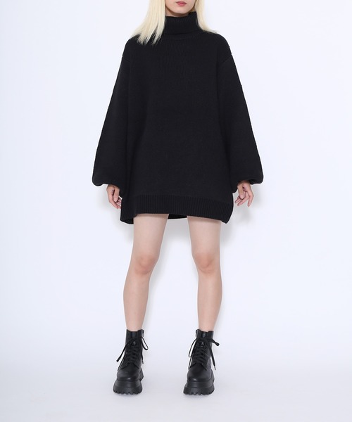 PUNYUS（プニュズ）の「タートルネックオーバーニット（ニット/セーター・レディース・グレー/ブラック/ピンク/グリーン/オフホワイト・4/3）」の12枚目の写真