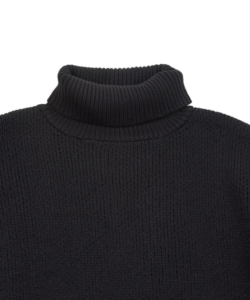 PUNYUS（プニュズ）の「タートルネックオーバーニット（ニット/セーター・レディース・グレー/ブラック/ピンク/グリーン/オフホワイト・4/3）」の18枚目の写真