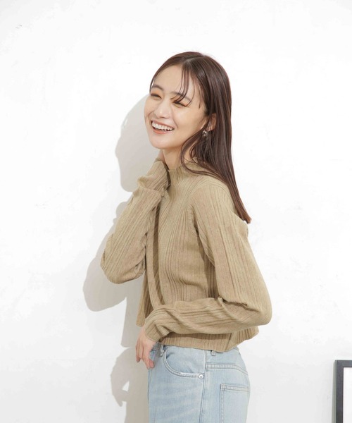 NANO universe(ナノユニバース)の「ランダムリブクロップドニットトップス(ニット/セーター・レディース・イエロー/ベージュ/ブラック・FREE)」の12枚目の写真