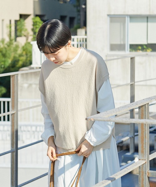 極美品 PAR ICI パーリッシィ ツイードベスト　中綿入　Thermore H& by POOL Cropped Vest Charcoal｜トップス｜IDEE SHOP Online