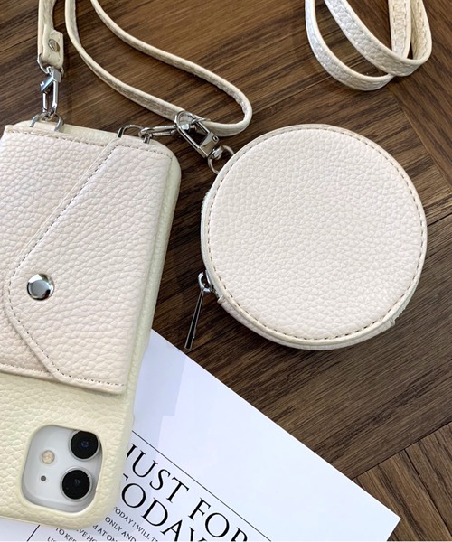 lit.Cy（リットシー）の「マルチウェイコインケース付きスマホショルダーストラップ　iPhoneケース（スマホケース/カバー・レディース・ブラック/オフホワイト/ベージュ・iPhone 15 Pro/iPhone 14 Pro/iPhone 13/iPhone 13 Pro/iPhone 14/iPhone 15）」の7枚目の写真