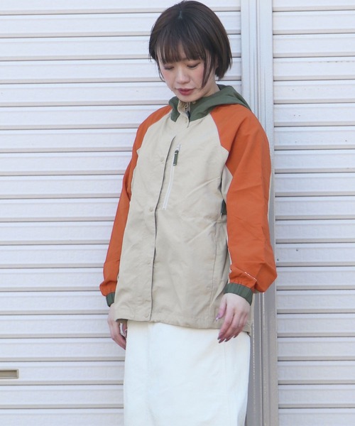 KRIFF MAYER Lady's Collection(クリフメイヤーレディースコレクション)の「クリーネスマウンテンパーカー(マウンテンパーカー・レディース・カラフル/ベージュ/チャコール/グリーン/その他5/オレンジ/ライトブラウン・LARGE/MEDIUM)」の7枚目の写真