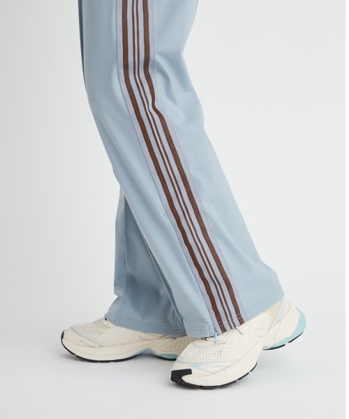 emmi（エミ）の「【emmi atelier】サイドライントラックパンツ