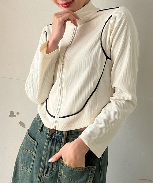 Jewelobe(ジュエローブ)の「コンパクトラインジップアップトレーナー(Tシャツ/カットソー・レディース・ホワイト/カーキ/ブラック・FREE)」の4枚目の写真