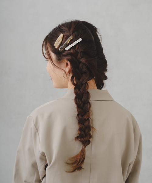 BIRTHDAY BAR（バースデイバー）の「ニュアンスヘアクリップセット ボリューム（バレッタ/ヘアクリップ・レディース・ベージュ/ブラウン・フリー）」の3枚目の写真