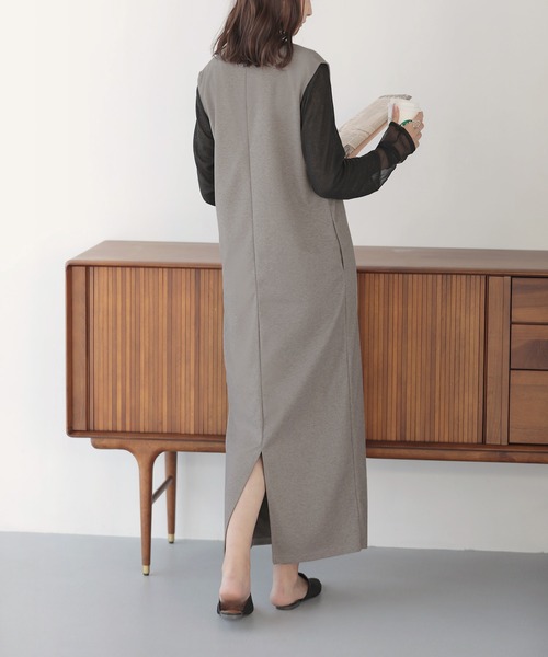 nouvellemoi（ヌーベルモイ）の「Vネックロングジャンパースカート（ジャンパースカート・レディース・アイボリー/ブラック/グレー/モカ・S/L/M）」の22枚目の写真