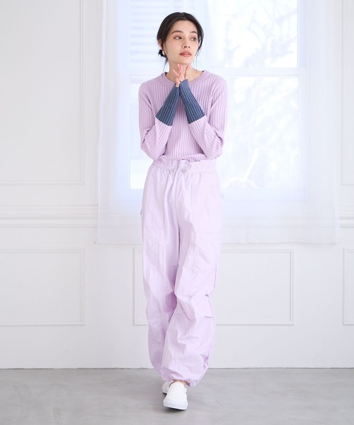 BAYFLOW(ベイフロー)の「バイカラーリブニットプルオーバー(ニット/セーター・レディース・ライトグレー/ブラック/オフホワイト/ラベンダー・SMALL/MEDIUM)」の18枚目の写真