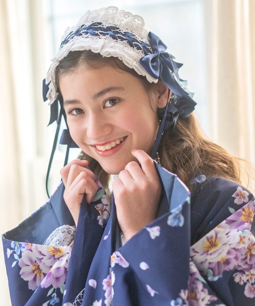 Catherine Cottage（キャサリンコテージ）の「レースアップリボンヘッドドレス（その他ヘアアクセサリー・レディース・レッド系2/レッド系1/サックスブルー/オフホワイト/ピンク/ネイビー・FREE）」の3枚目の写真