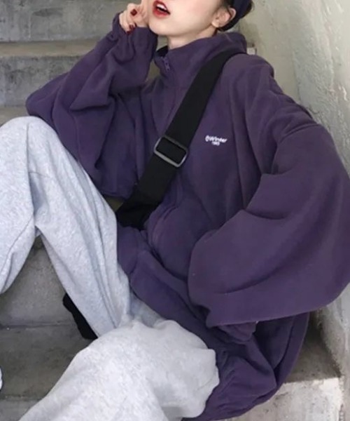 SHEPP（シープ）の「フリースボア ワンポイント刺繍 スタンドネック