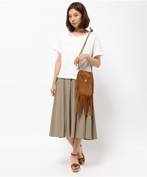 La TOTALITE(ラトータリテ)の「フリンジVネックカットソー◆(Tシャツ/カットソー・レディース・ホワイト/グレー/カーキ・FREE)」の9枚目の写真