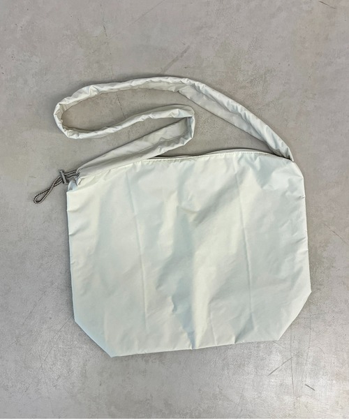 CPCM（シーピーシーエム）の「ハンドルギャザーナイロンショルダー（ショルダーバッグ・レディース・ブラック/アイボリー/ブラウン・FREE）」の14枚目の写真