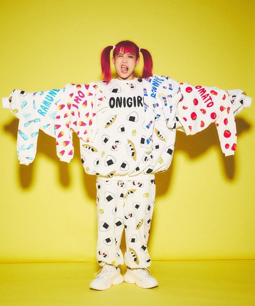 PUNYUS（プニュズ）の「フード総柄スウェットパンツ(ONIGIRI・YAKINIKU・NATTO）（スウェットパンツ・レディース・ブラウン/レッド/ブラック・4/3/2/1）」の19枚目の写真