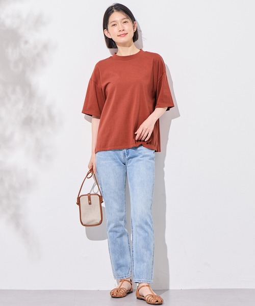 Viola e Viola(ヴィオラエヴィオラ)の「さらひやりコットン プチハイ5分袖Tシャツ(Tシャツ/カットソー・レディース・グレイッシュブルー/オレンジ/ホワイト/ブラック・LL/3L/M/L)」の22枚目の写真