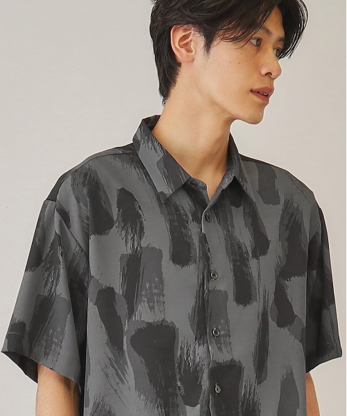 THE SHOP TK （ザ ショップ ティーケー ）の「◆【10色展開】プリントデザインシャツ チェック／ブロッキング／マーブル／ブラシアート（シャツ/ブラウス・メンズ・アイボリー系1/ホワイト系6/チャコールグレー/ホワイト系3/ブラック系2/ネイビー系2/ホワイト系5/ブラック系4/チャコール/ブラック系5・02/03/04）」の5枚目の写真
