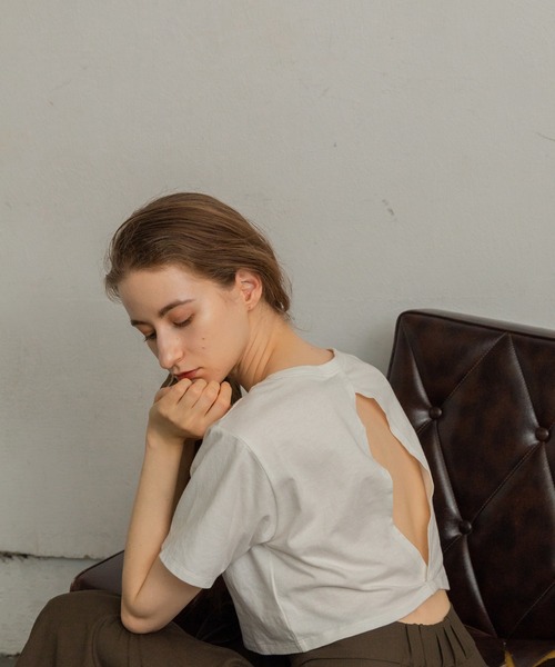 RANCLIC（ランクリック）の「cropped back open T-shirt 【RC】（Tシャツ/カットソー・レディース・アイボリー/ブラック/カーキ・FREE）」の14枚目の写真