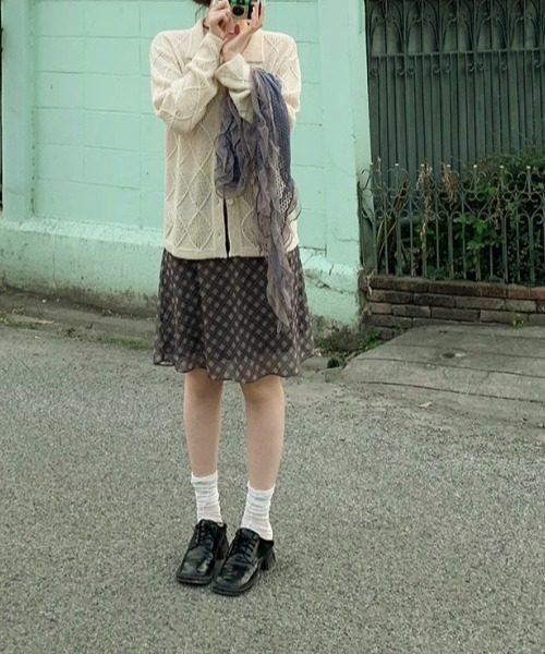 gossip！ロサンゼルス（ゴシップロサンゼルス）の「Y2K ヴィンテージ風 チェック柄スカート ウエストリボン付き（スカート・レディース・グレー・S/M）」の7枚目の写真