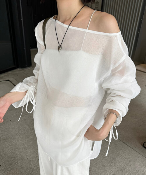 mystic（ミスティック）の「シアー袖ドロストプルオーバー（シャツ/ブラウス・レディース・カーキ/ブラック/ブルー/オフホワイト・FREE）」の6枚目の写真