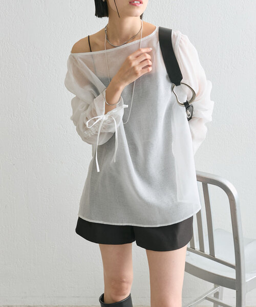 mystic（ミスティック）の「シアー袖ドロストプルオーバー（シャツ/ブラウス・レディース・カーキ/ブラック/ブルー/オフホワイト・FREE）」の9枚目の写真