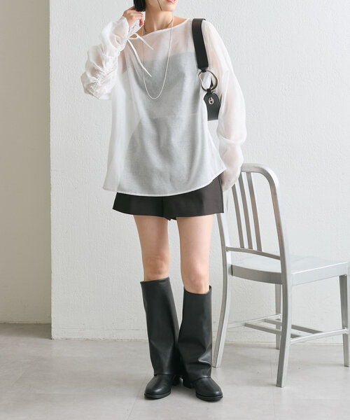 mystic（ミスティック）の「シアー袖ドロストプルオーバー（シャツ/ブラウス・レディース・カーキ/ブラック/ブルー/オフホワイト・FREE）」の12枚目の写真