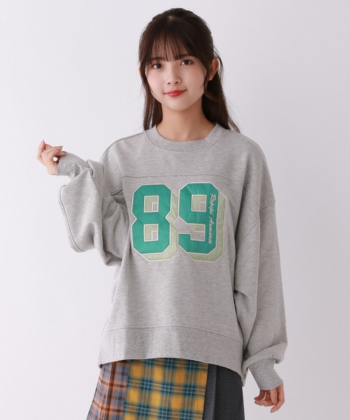 repipi armario（レピピ アルマリオ）の「ナンバリングスウェット（スウェット・キッズ・アイボリー/ブラック/サックスブルー/グレー/チャコールグレー/ブルー・SMALL/MEDIUM/LARGE）」の4枚目の写真