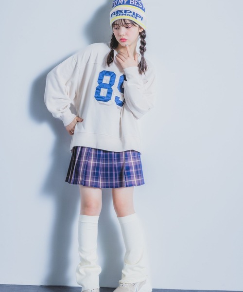 repipi armario（レピピ アルマリオ）の「ナンバリングスウェット（スウェット・キッズ・アイボリー/ブラック/サックスブルー/グレー/チャコールグレー/ブルー・SMALL/MEDIUM/LARGE）」の22枚目の写真