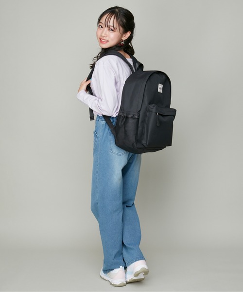 JENNI（ジェニィ）の「【容量16L】シンプルリュック（バックパック/リュック・キッズ・サックスブルー/ブラック/ラベンダー・F）」の6枚目の写真