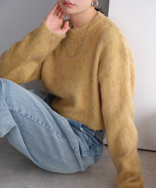 r.（アールドット）の「モヘアタッチニット　クロップドプルオーバー（ニット/セーター・レディース・チャコールグレー/アイボリー/グリーン/レッド/モカ/イエロー・FREE）」の5枚目の写真