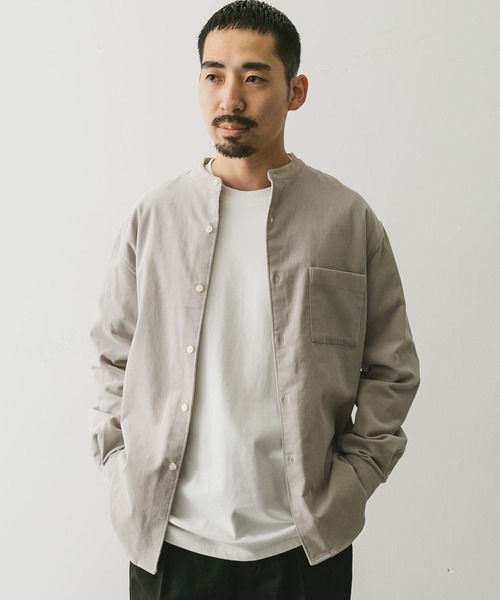 URBAN RESEARCH DOORS（アーバンリサーチドアーズ）の「『UR TECH』コーデュロイバンドカラーシャツ（シャツ/ブラウス・メンズ・オフホワイト/ブルー系その他/グリーン系その他/ブラック・SMALL/LARGE/MEDIUM/X-LARGE）」の5枚目の写真