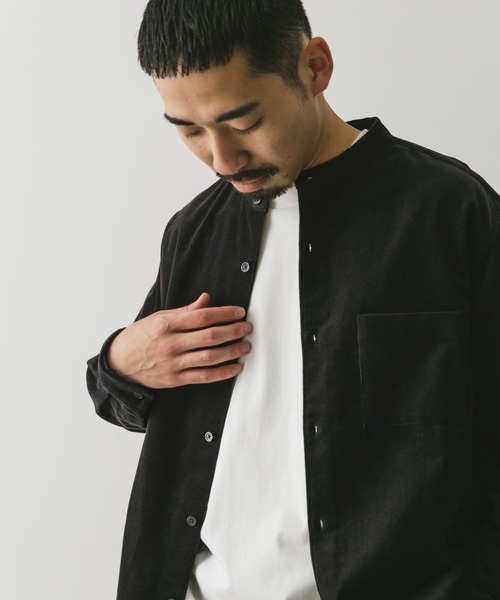 URBAN RESEARCH DOORS（アーバンリサーチドアーズ）の「『UR TECH』コーデュロイバンドカラーシャツ（シャツ/ブラウス・メンズ・オフホワイト/ブルー系その他/グリーン系その他/ブラック・SMALL/LARGE/MEDIUM/X-LARGE）」の22枚目の写真