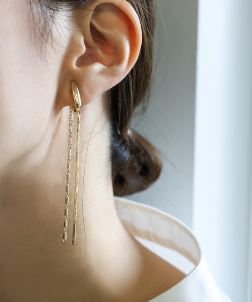 select MOCA（セレクトモカ）の「ダブルラインチェーンロングイヤリング（イヤリング・レディース・シルバー/ゴールド・FREE）」の13枚目の写真